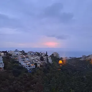 https://luxury-home-ahuza.gethaifahotels.com